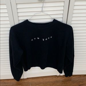 Black Brandy Melville Cropped New York Pullover